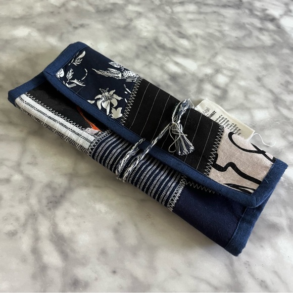 Upcycled Toiletry Bag SilaiWali - Picture 2 of 9